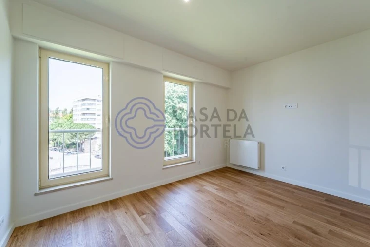 Apartamento T3 para Venda em Lordelo do Ouro e Massarelos Foto 22