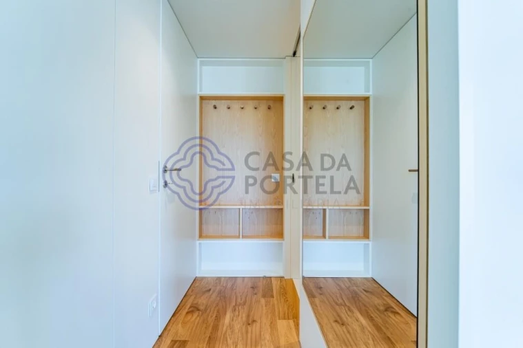 Apartamento T3 para Venda em Lordelo do Ouro e Massarelos Foto 19