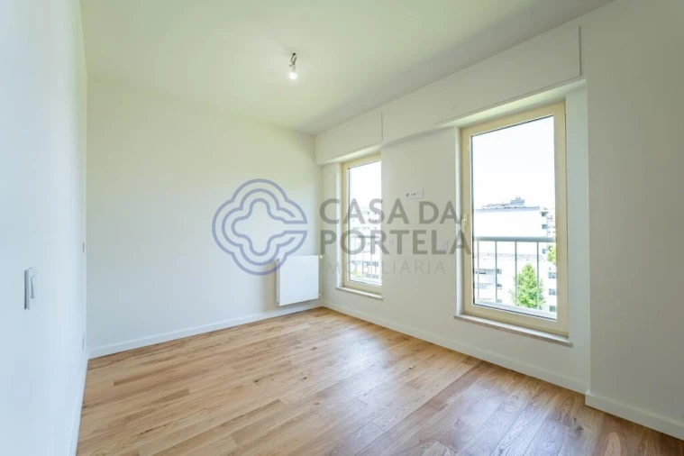 Apartamento T3 para Venda em Lordelo do Ouro e Massarelos Foto 27