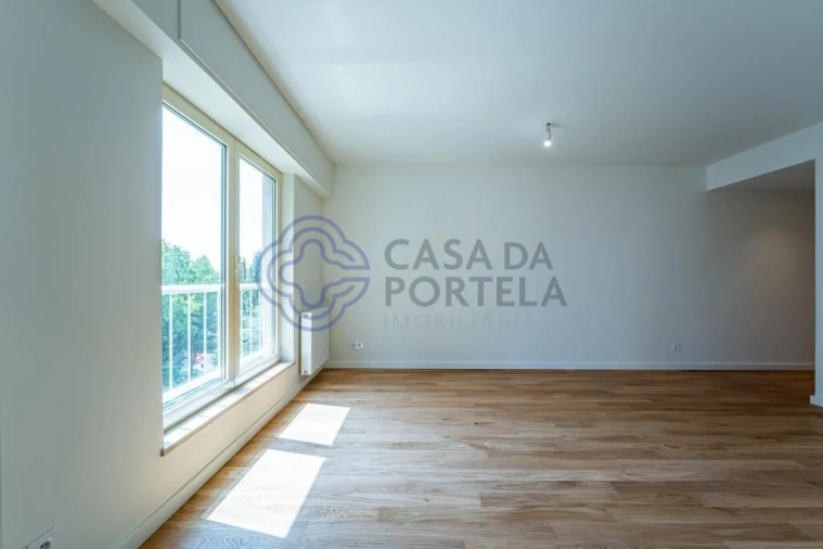 Apartamento T3 para Venda em Lordelo do Ouro e Massarelos Foto 14