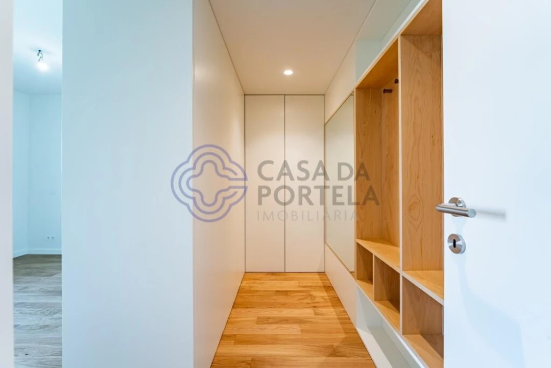 Apartamento T3 para Venda em Lordelo do Ouro e Massarelos Foto 32