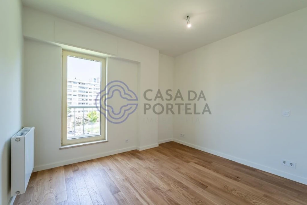 Apartamento T3 para Venda em Lordelo do Ouro e Massarelos Foto 29