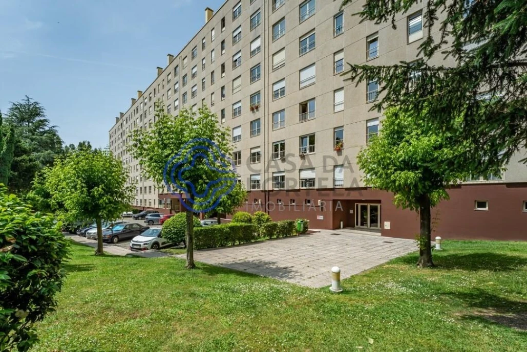 Apartamento T3 para Venda em Lordelo do Ouro e Massarelos Foto 1