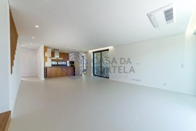 Moradia T3 para Venda em Arouca e Burgo