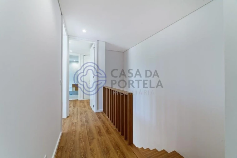 Moradia T3 para Venda em Arouca e Burgo Foto 8