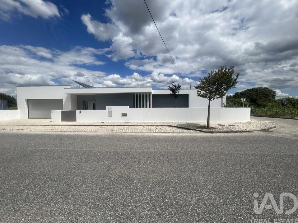 Moradia T4 para Venda em Nadadouro Foto 15