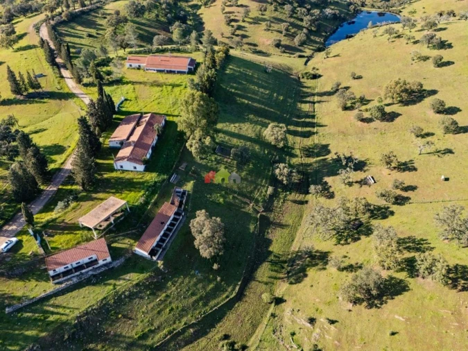 Quinta T4 para Venda em Serpa (Salvador e Santa Maria) Foto 3