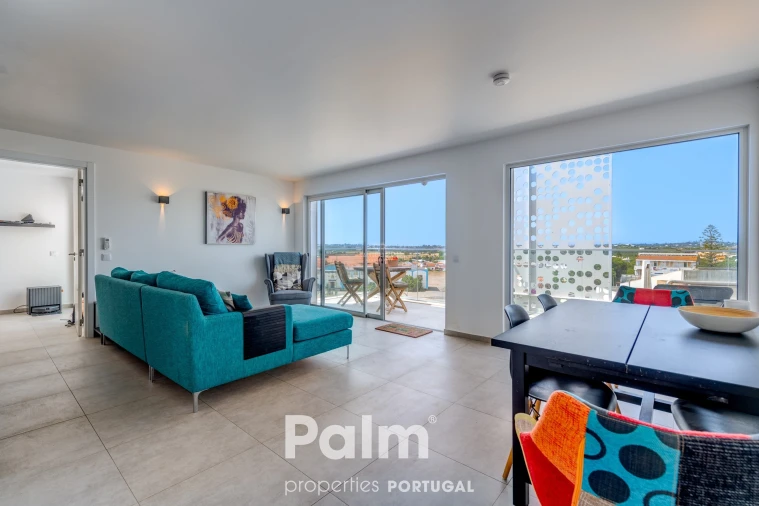 Apartamento T4 para Venda em Ferragudo Foto 3