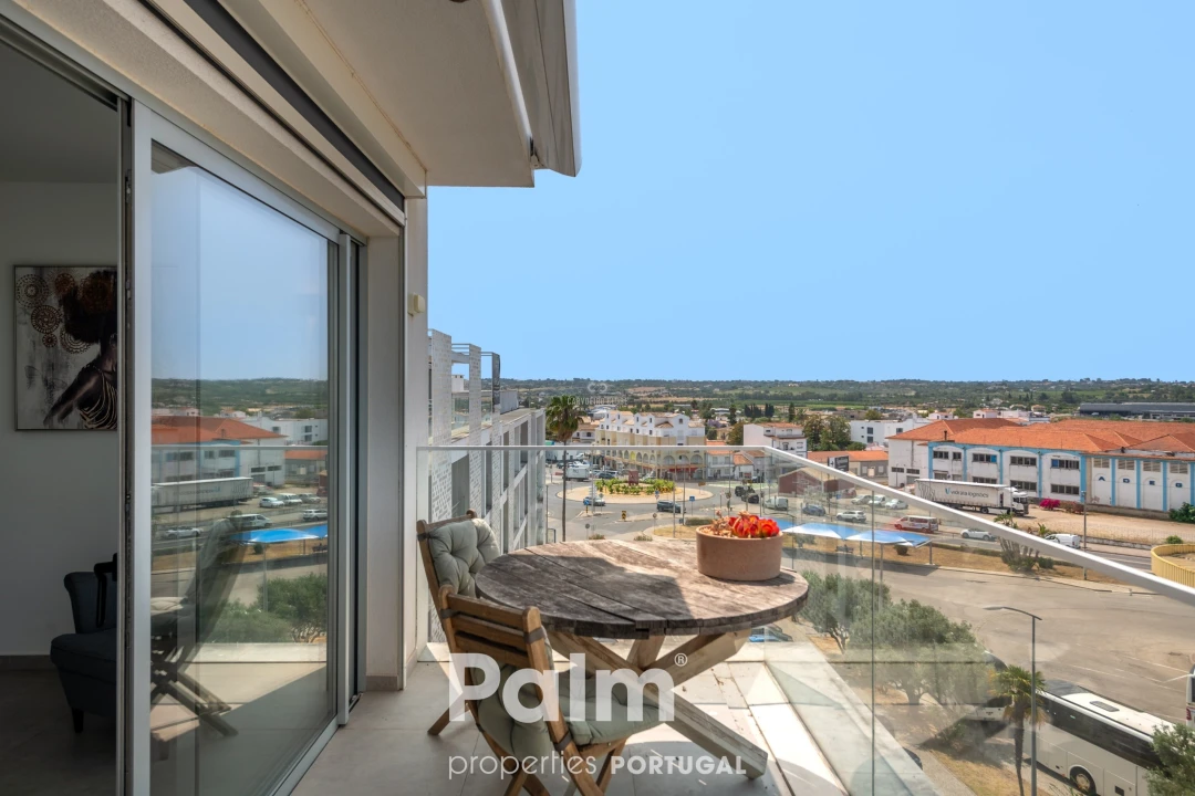 Apartamento T4 para Venda em Ferragudo Foto 1