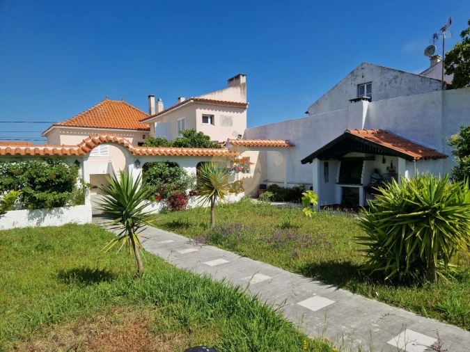 Moradia T3 para Venda em Alfeizerão Foto 5