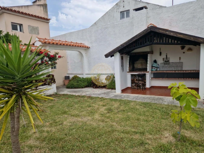 Moradia T3 para Venda em Alfeizerão Foto 6