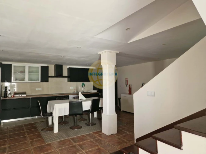 Moradia T3 para Venda em Alfeizerão Foto 8