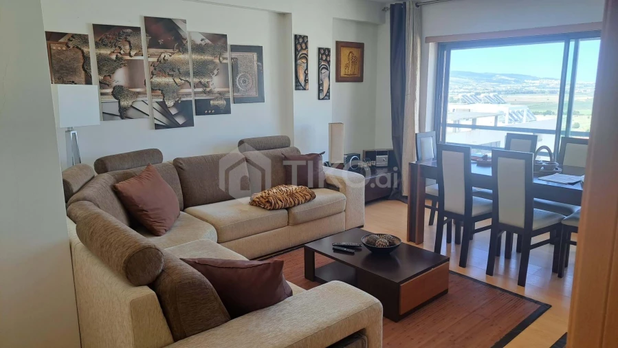 Apartamento T2 para Venda em Santo António dos Cavaleiros e Frielas Foto 2