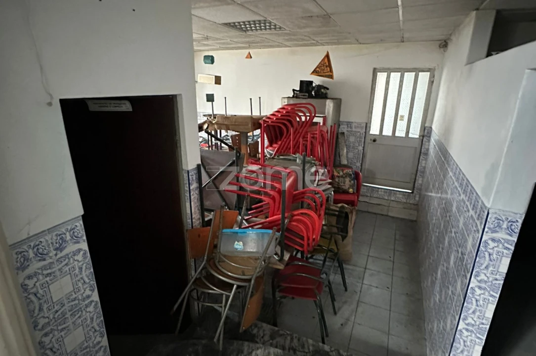 Moradia T4 para Venda em Pampilhosa Foto 11