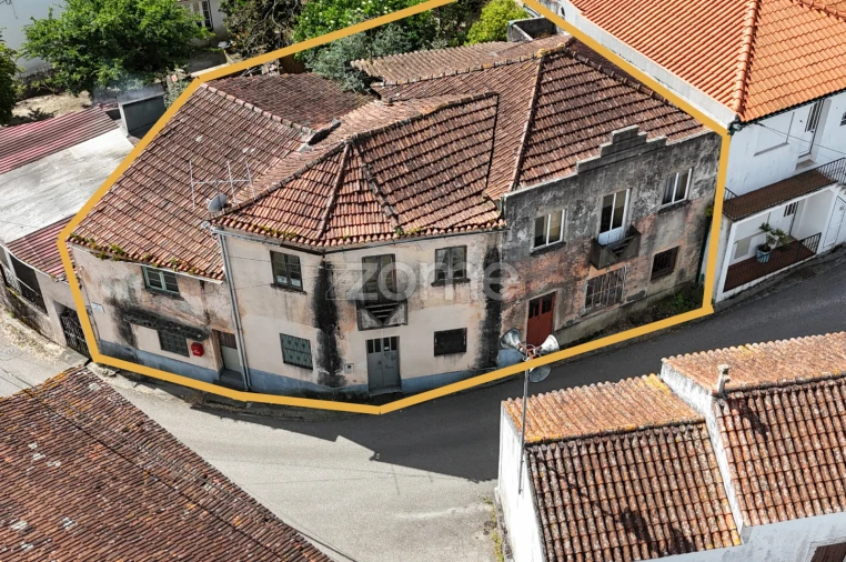 Moradia T4 para Venda em Pampilhosa Foto 3