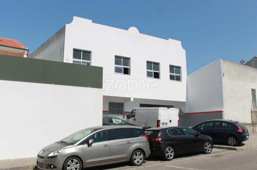 Negócio para Venda em Mina de Água Foto 1