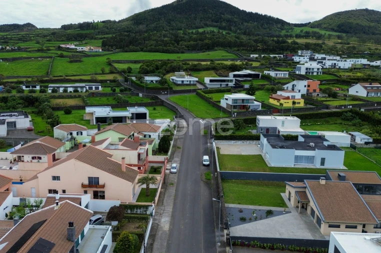 Terreno para Venda em Pico da Pedra Foto 13