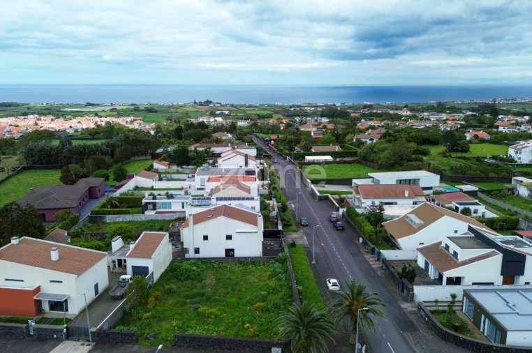 Terreno para Venda em Pico da Pedra Foto 14
