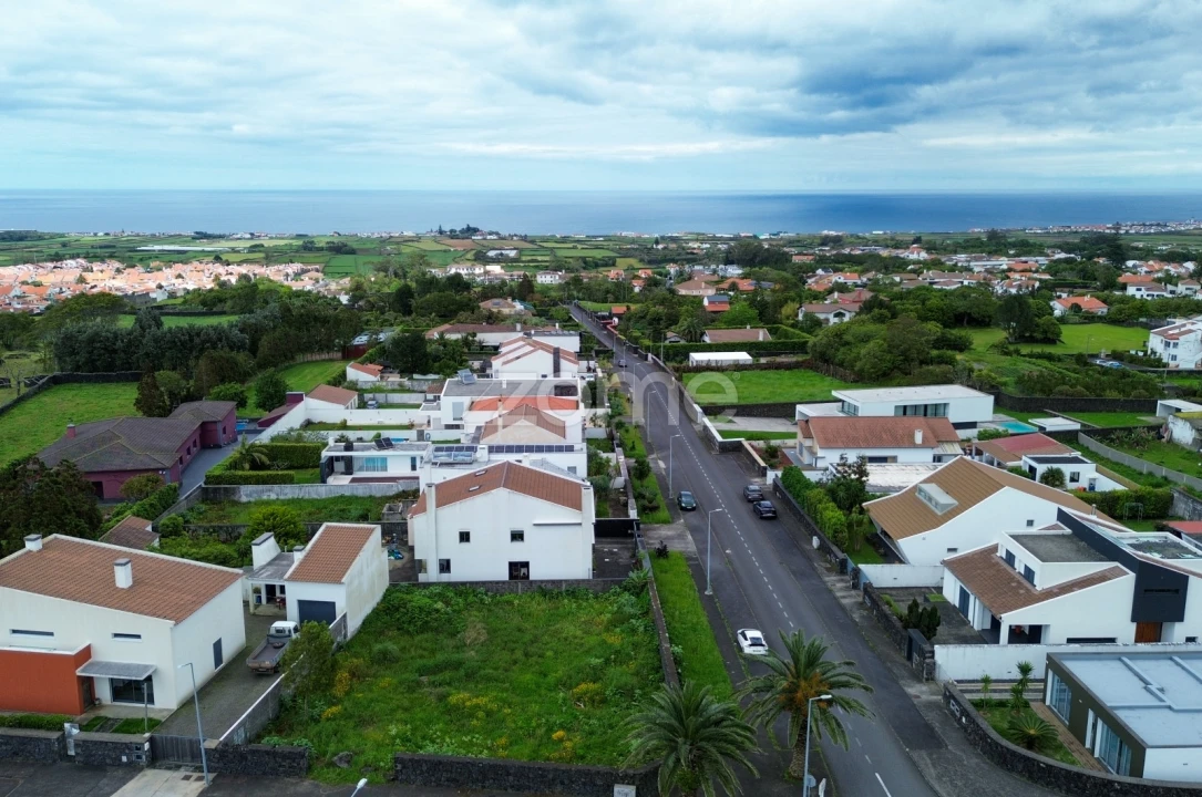 Terreno para Venda em Pico da Pedra Foto 14