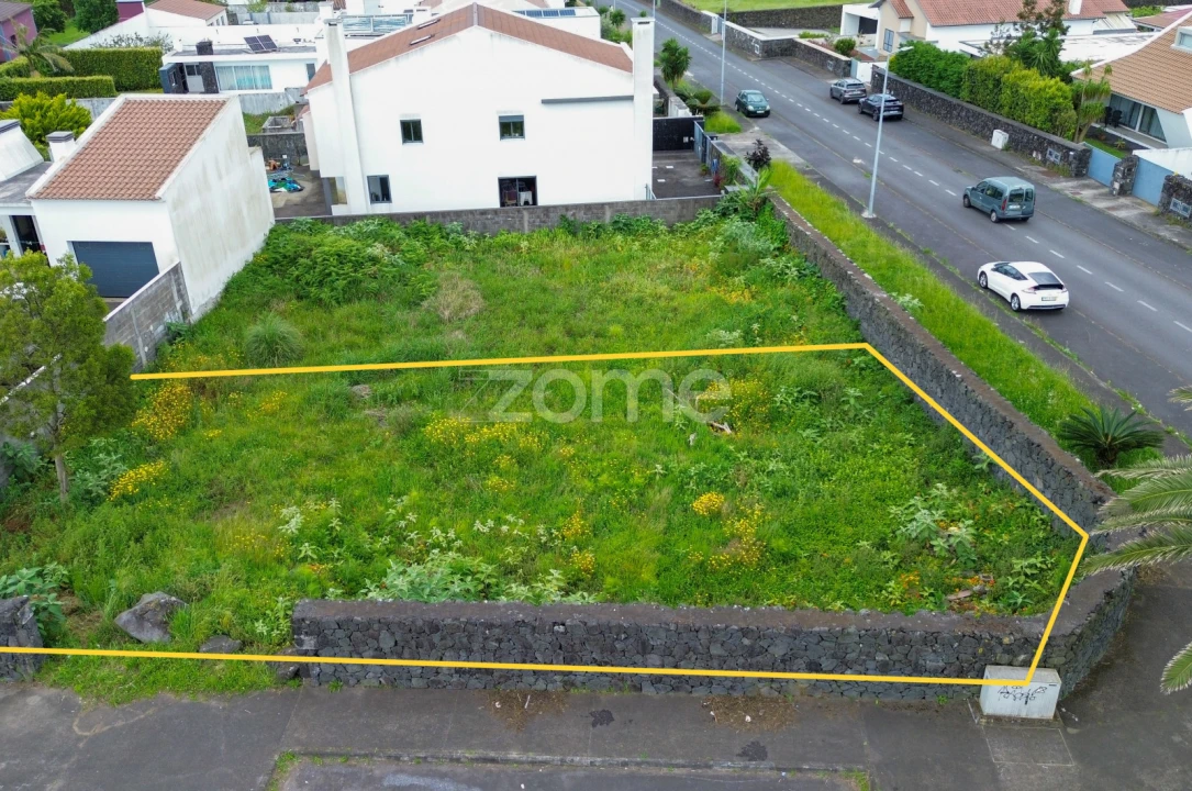 Terreno para Venda em Pico da Pedra Foto 7