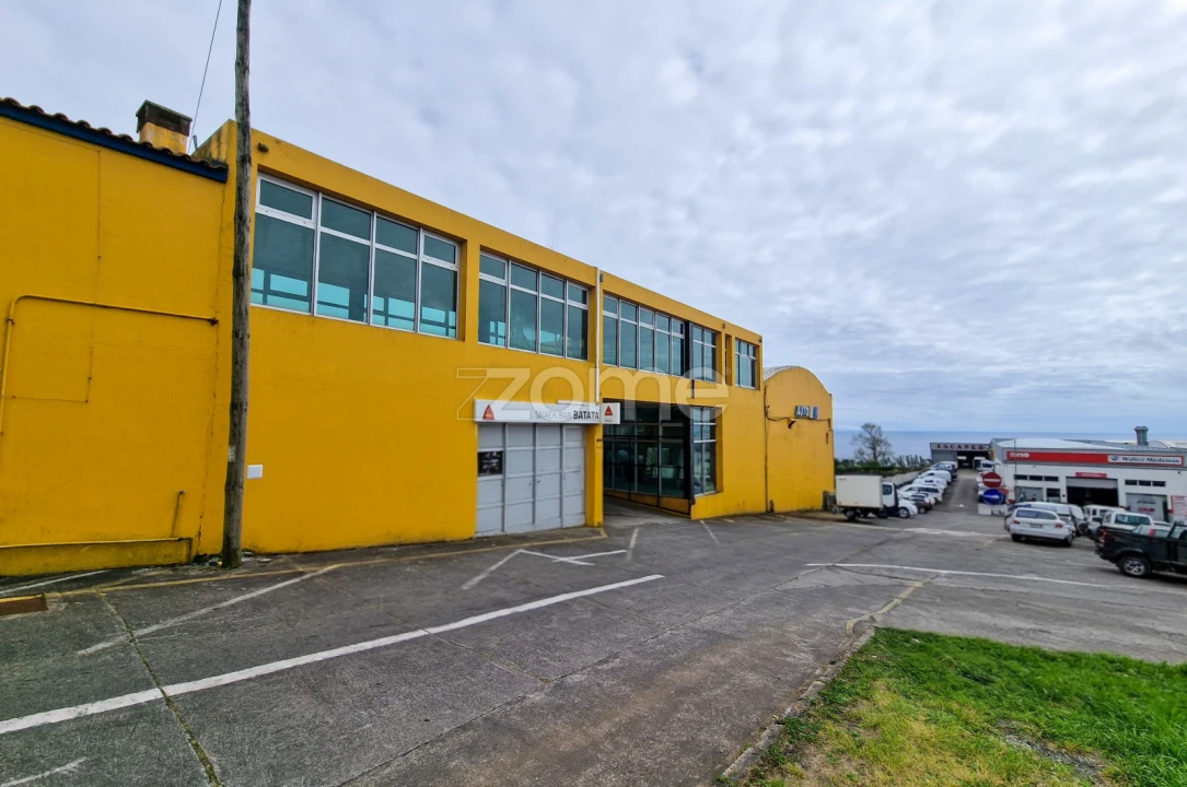 Terreno Comércio / Armazém para Venda em Relva Foto 4