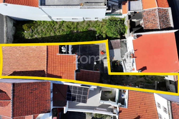 Moradia T4 para Venda em Vila do Porto Foto 15