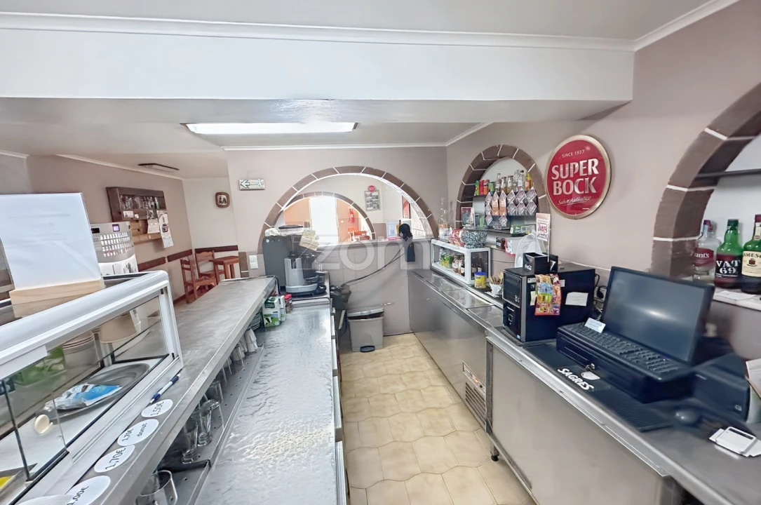 Moradia T4 para Venda em Vila do Porto Foto 4