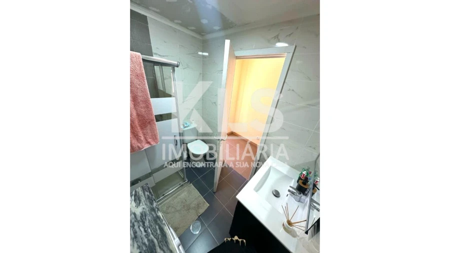 Moradia T4 para Venda em Vila Verde Foto 13