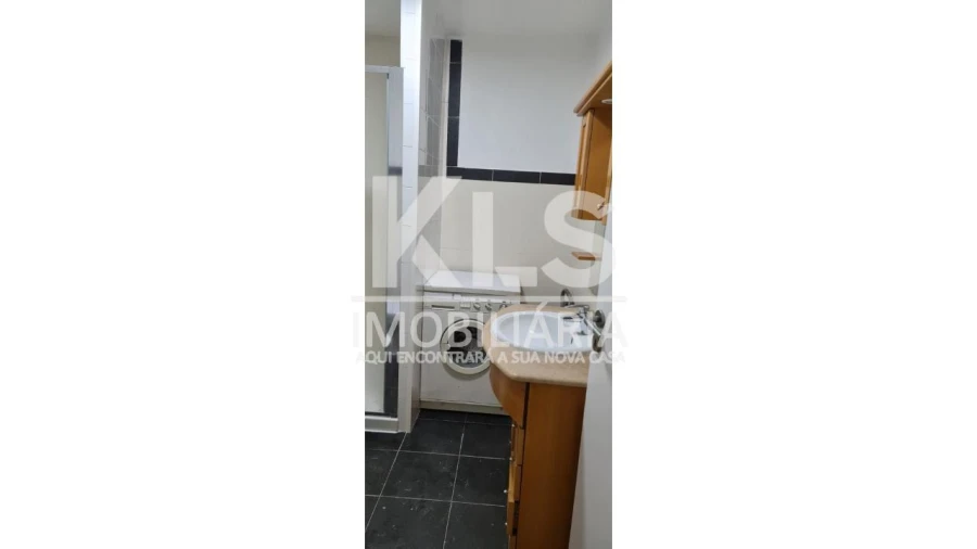 Moradia T4 para Venda em Vila Verde Foto 24