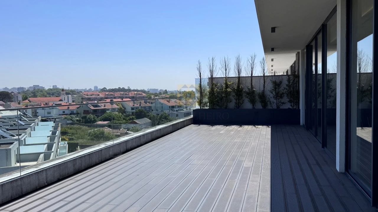 Apartamento T4 para Venda em Aldoar, Foz do Douro e Nevogilde Foto 3