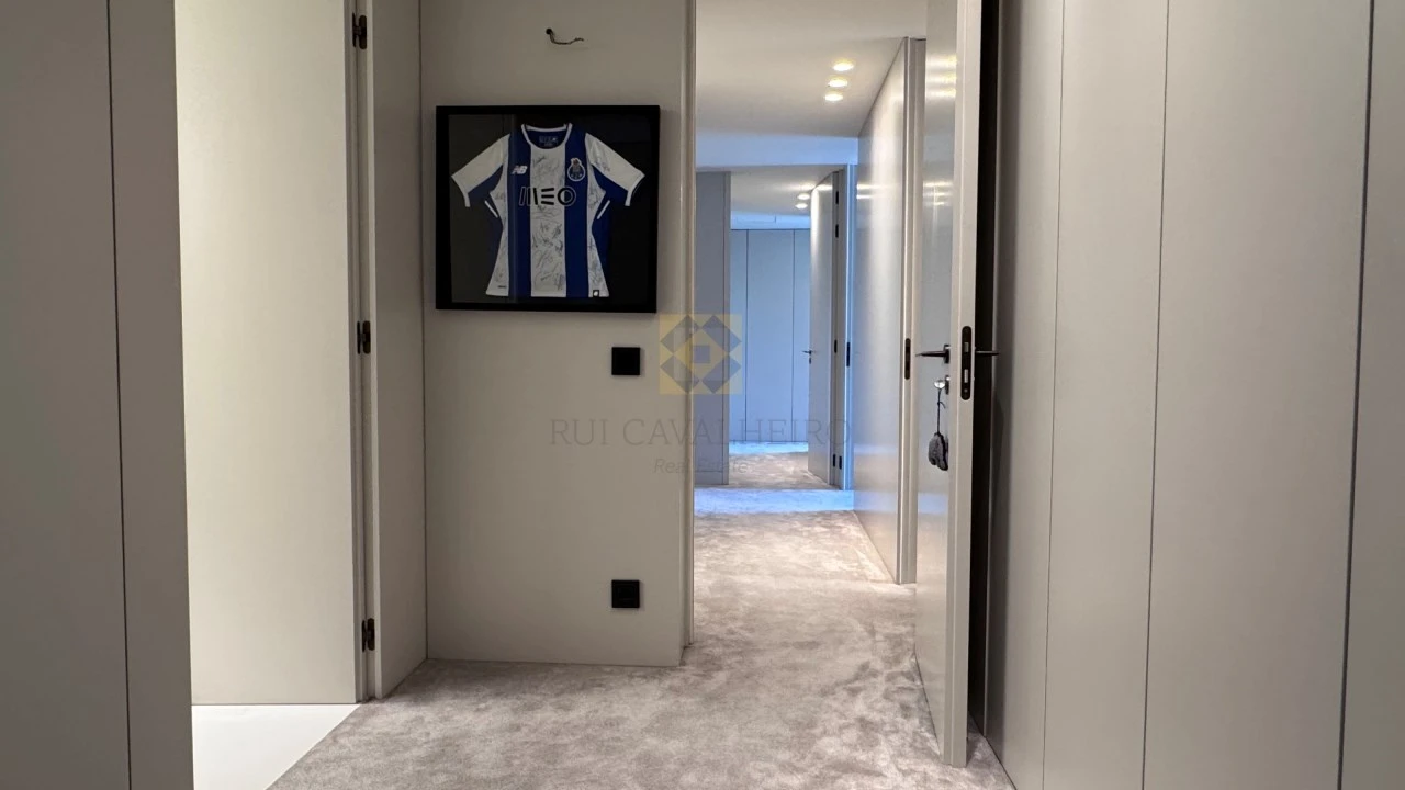 Apartamento T4 para Venda em Aldoar, Foz do Douro e Nevogilde Foto 26