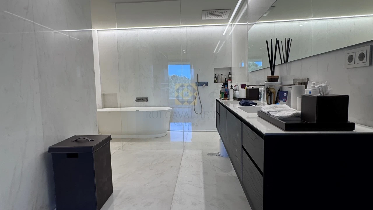Apartamento T4 para Venda em Aldoar, Foz do Douro e Nevogilde Foto 46