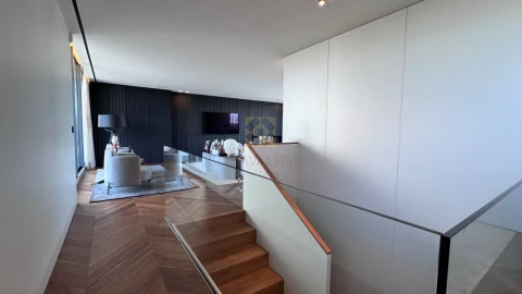 Apartamento T4 para Venda em Aldoar, Foz do Douro e Nevogilde