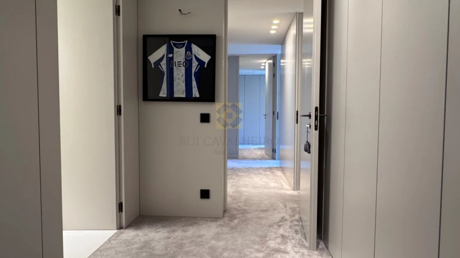 Apartamento T4 para Venda em Aldoar, Foz do Douro e Nevogilde Foto 26