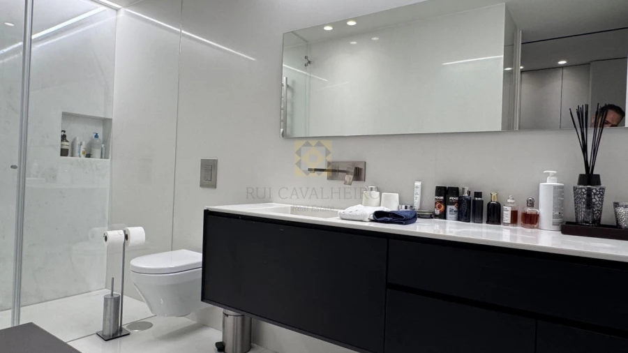 Apartamento T4 para Venda em Aldoar, Foz do Douro e Nevogilde Foto 29
