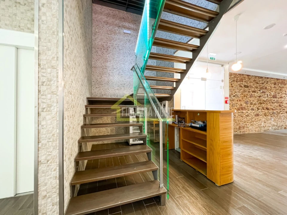 Prédio para Venda em Buarcos Foto 5