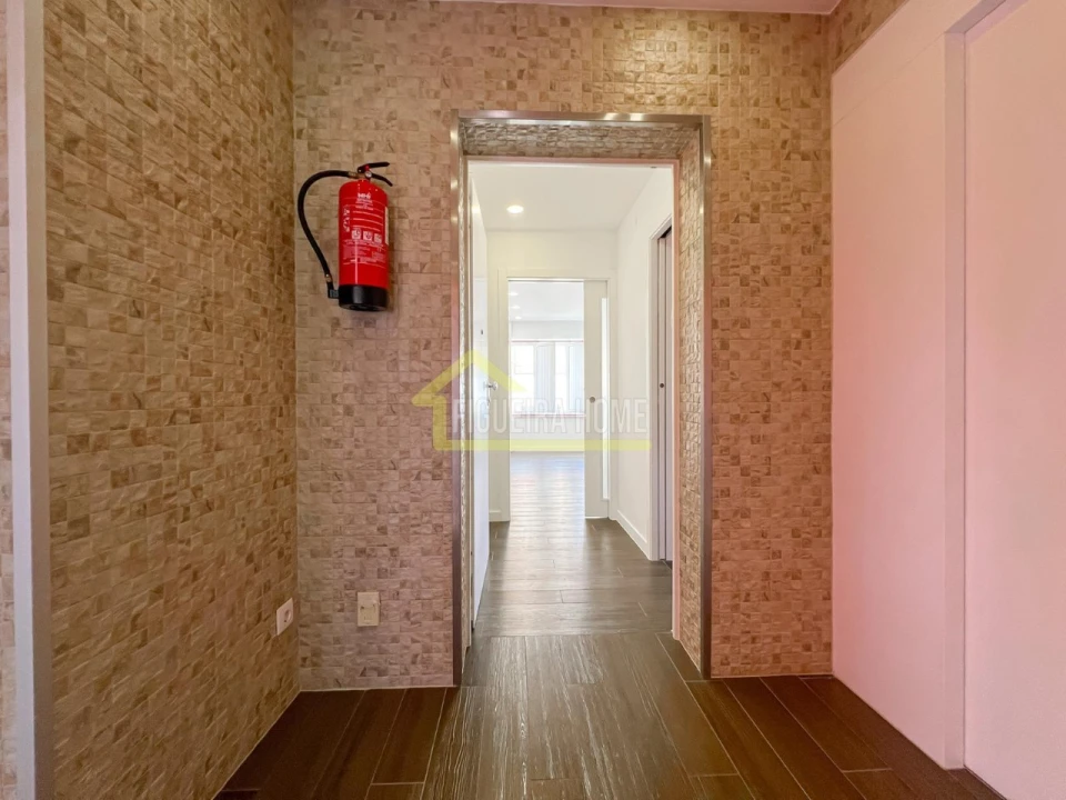 Prédio para Venda em Buarcos Foto 24