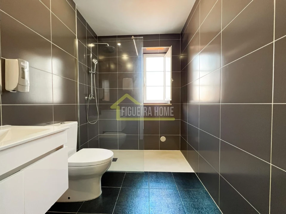 Prédio para Venda em Buarcos Foto 25