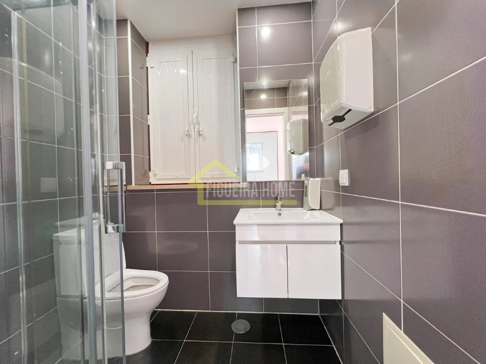 Prédio para Venda em Buarcos Foto 31