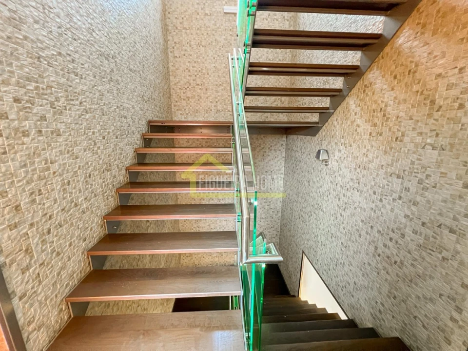 Prédio para Venda em Buarcos Foto 49