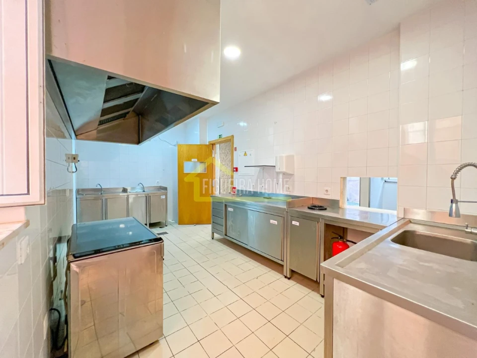 Prédio para Venda em Buarcos Foto 8