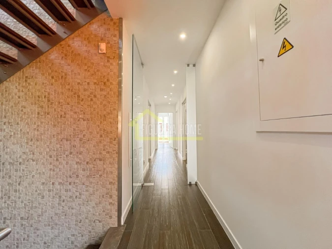 Prédio para Venda em Buarcos Foto 29