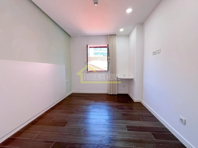 Prédio para Venda em Buarcos Foto 32