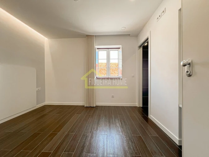 Prédio para Venda em Buarcos Foto 56