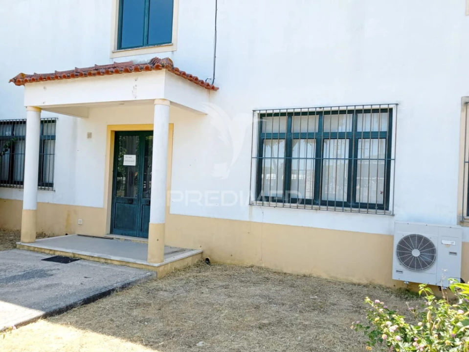 Armazém para Venda em Almeirim Foto 3