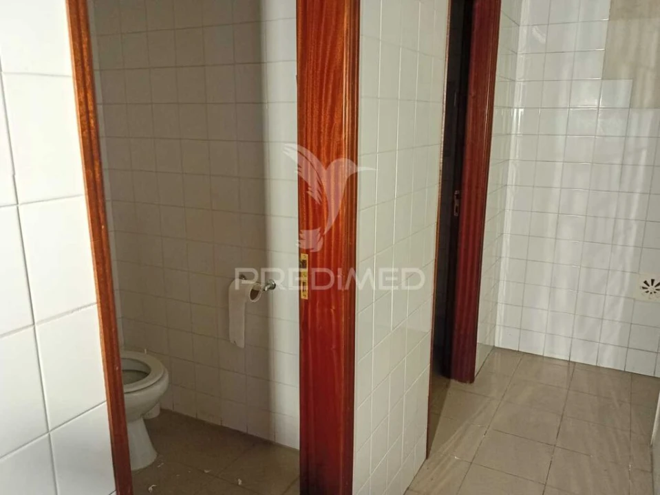 Armazém para Venda em Almeirim Foto 13