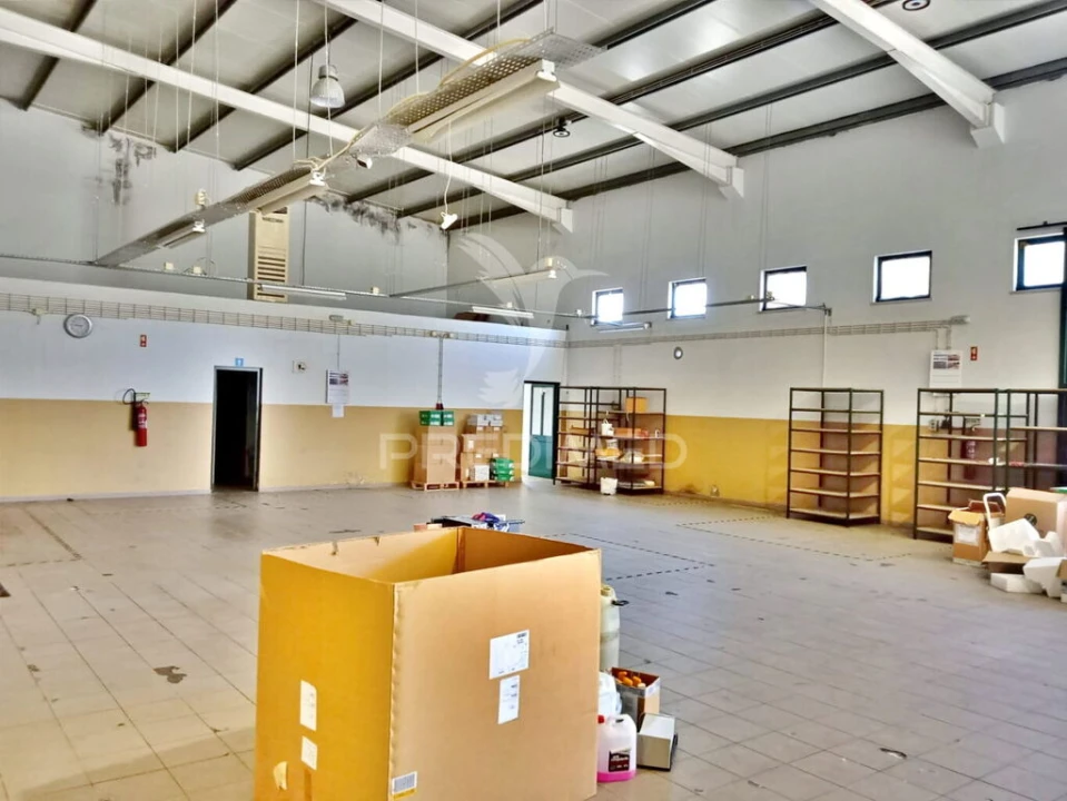 Armazém para Venda em Almeirim Foto 11