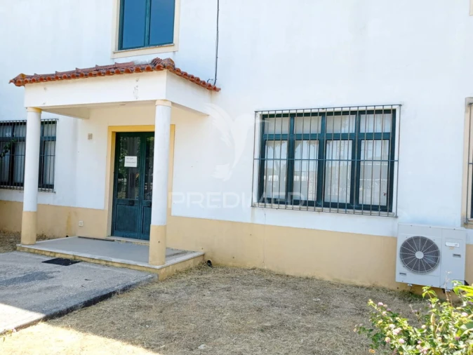 Armazém para Venda em Almeirim Foto 3