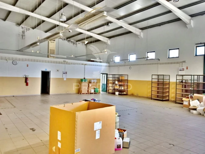 Armazém para Venda em Almeirim Foto 11