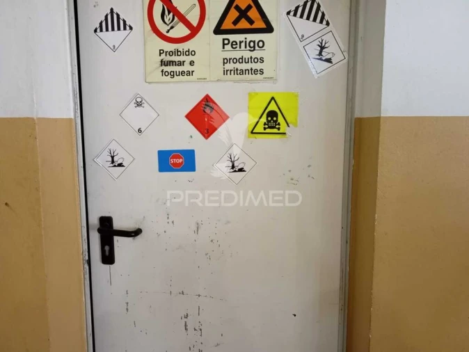 Armazém para Venda em Almeirim Foto 15